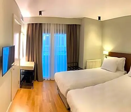 Hotel Suadhan 2*