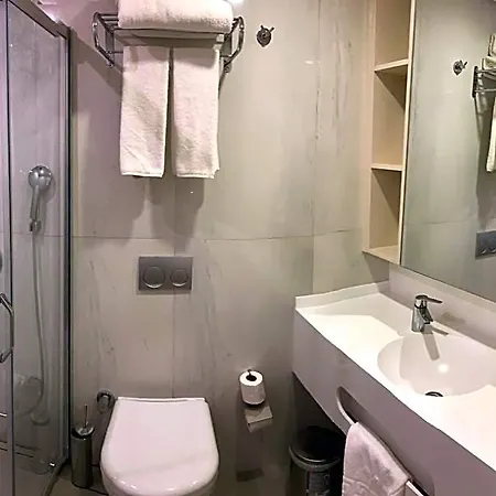 Suadhan Hotel 2*
